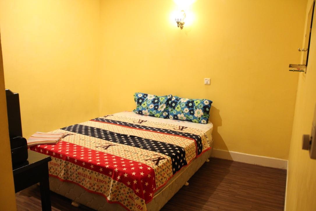Pich Guesthouse Пном Пен Екстериор снимка