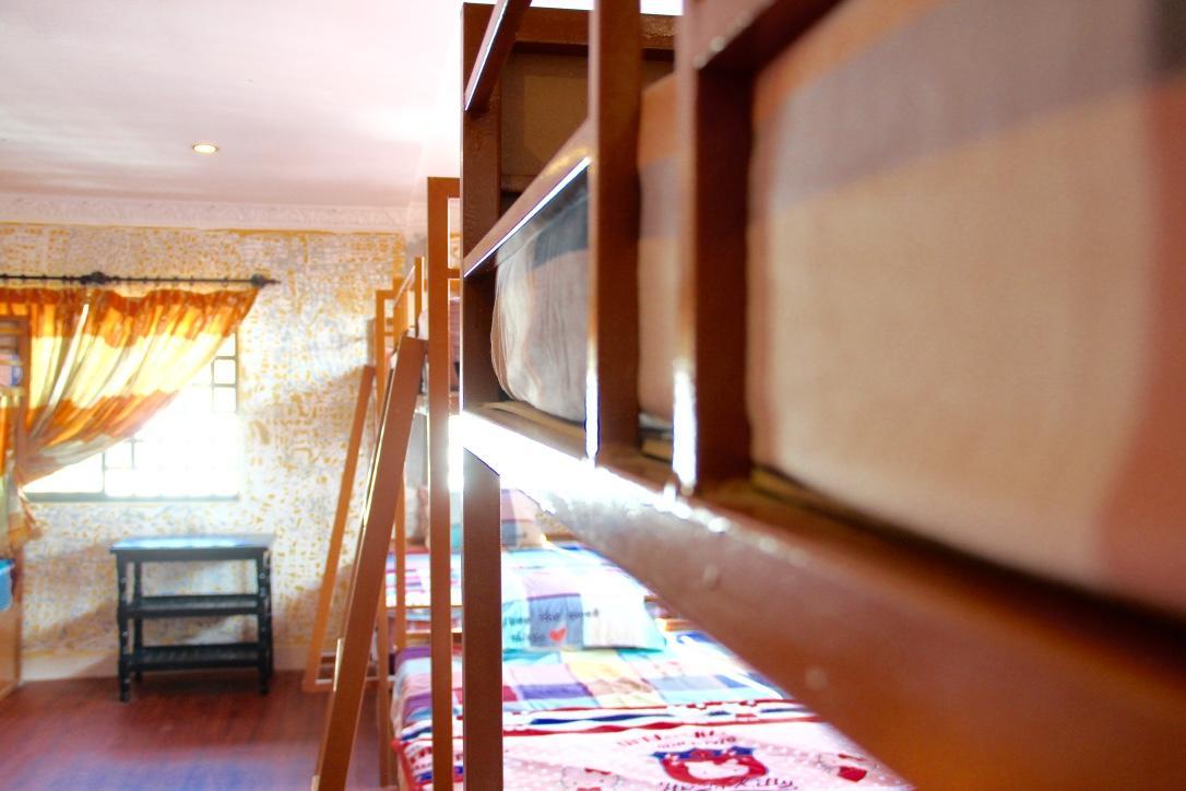 Pich Guesthouse Пном Пен Екстериор снимка