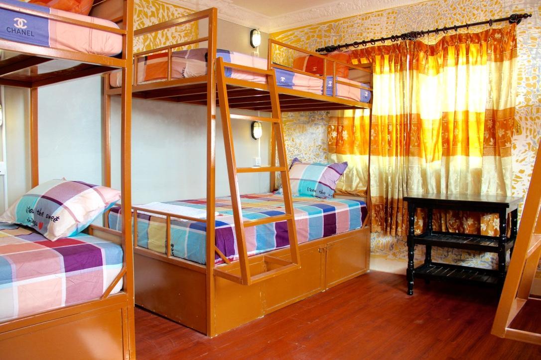Pich Guesthouse Пном Пен Екстериор снимка