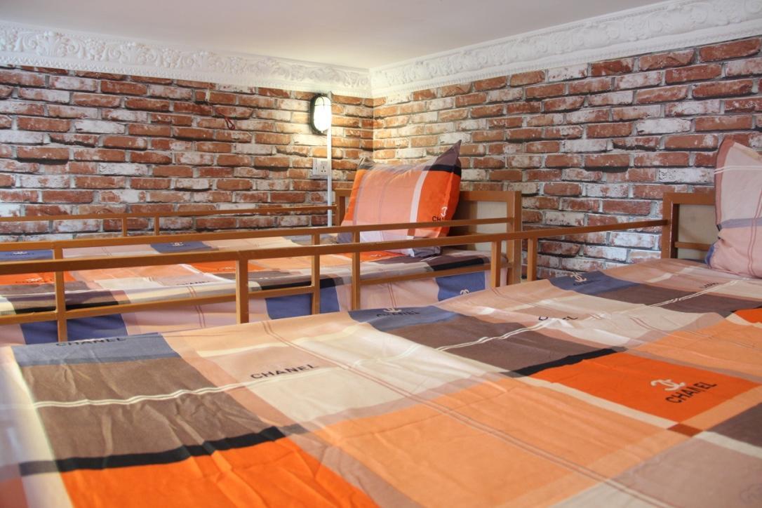 Pich Guesthouse Пном Пен Екстериор снимка