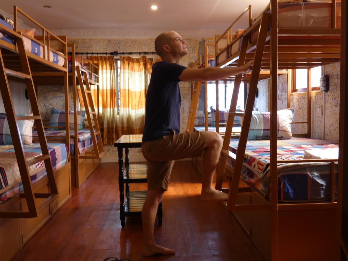 Pich Guesthouse Пном Пен Екстериор снимка