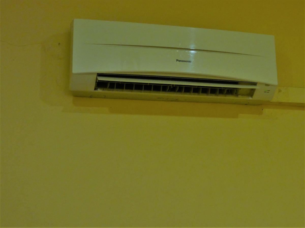 Pich Guesthouse Пном Пен Екстериор снимка
